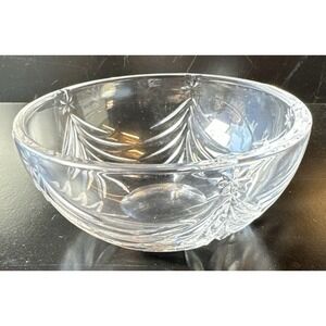 Vintage Crystal Etched Bowl 6.5" Diameter (Z5D)